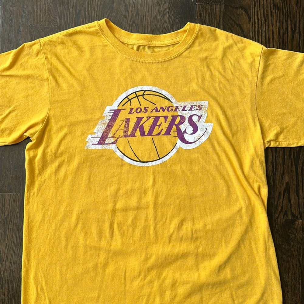 LA Lakers Tee Fanatics Medium